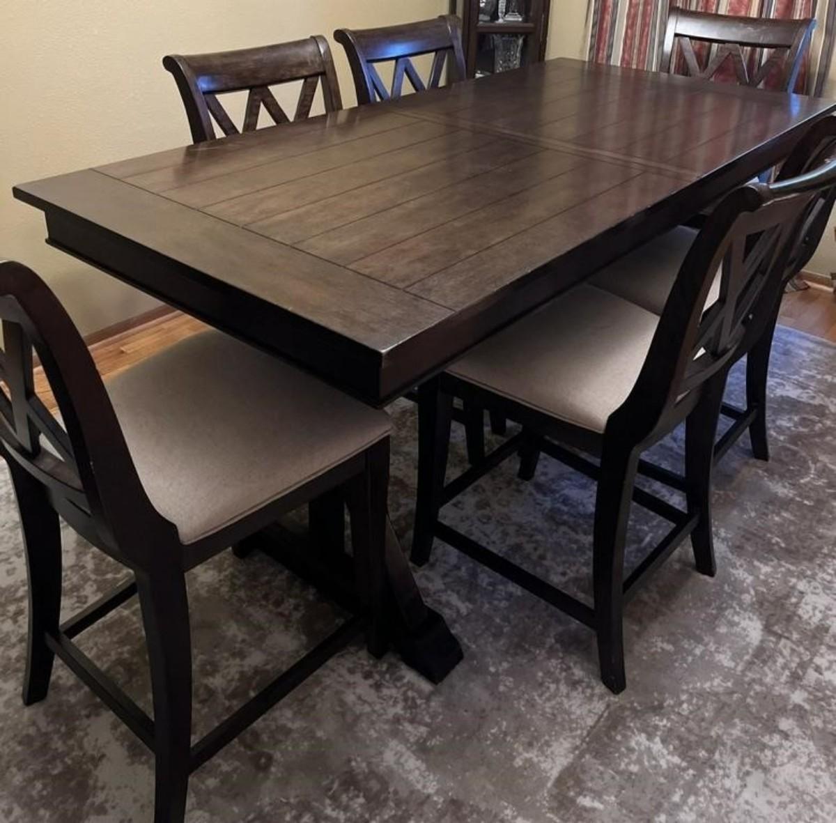Ashley Furniture Dining Table & Chairs | EstateSales.org