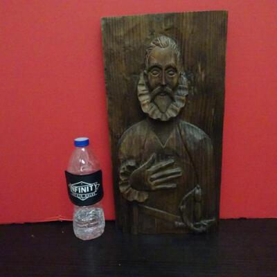 LOT 638. CARVED WOOD WALL DECOR