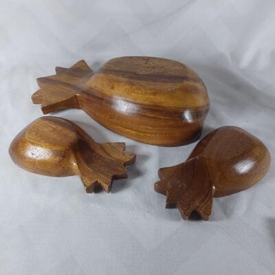 Set of Tiki Bar Snack Dishes