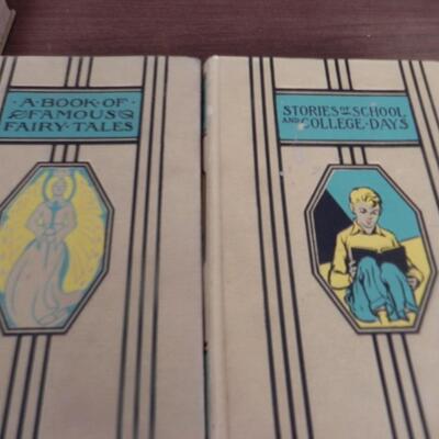 LOT 134  VINTAGE BOOKS
