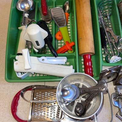 Lot 126 Vintage  Kitchen Utensils Assorted