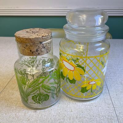 Lot 130 Santa Anita Ware California 2-12" Hawaiian Luau Green Bamboo 2 Covered Jars