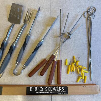 Lot 138 BBQ Grill Utensils, Skewers & Corner Holders