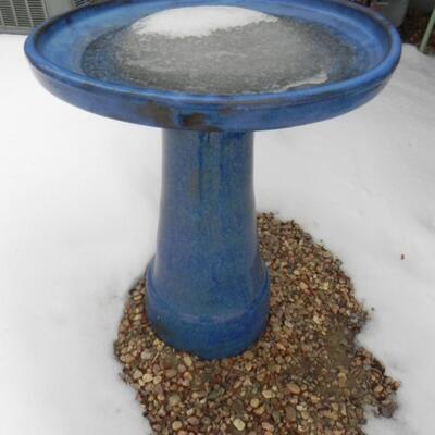 LOT 136 BIRD BATH AND SHEPERDS HOOK