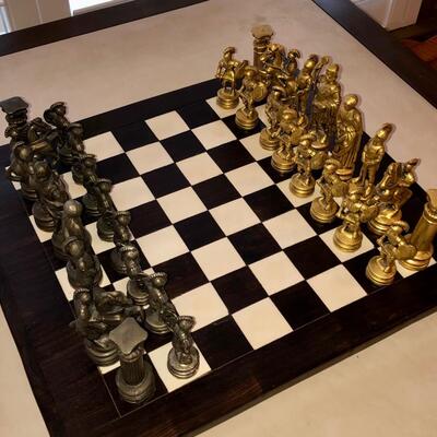 Roman spartan chess set