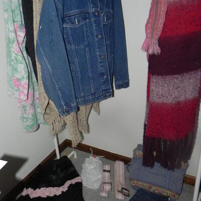 LOT 145 GARMENT RACK AND MORE