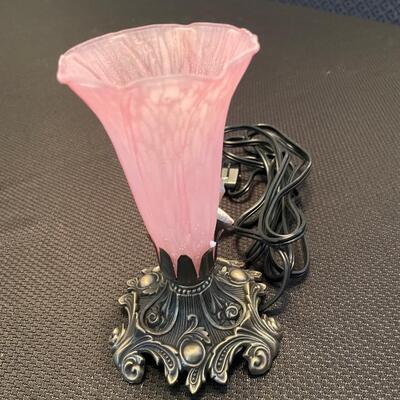 NIB wisteria lamp