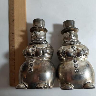 Silverplated Snowman salt and pepper shakers