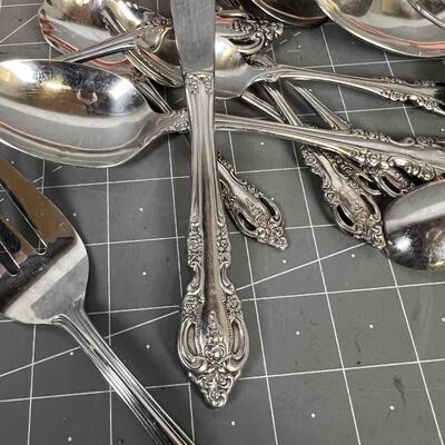 Oneida Stainless Steel Silverware with Servings Pieces 