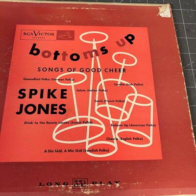 Vintage Songs of the Service & Spike Jones -78 Records 