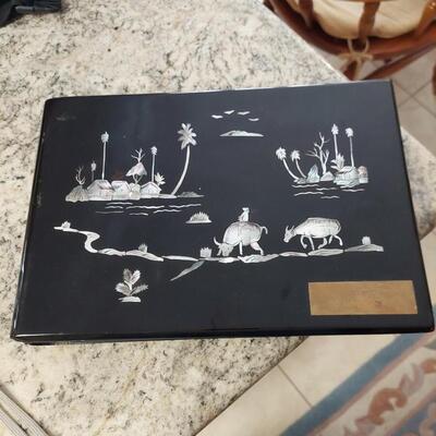 Vintage vietnam  war postcards/photos in presentation case