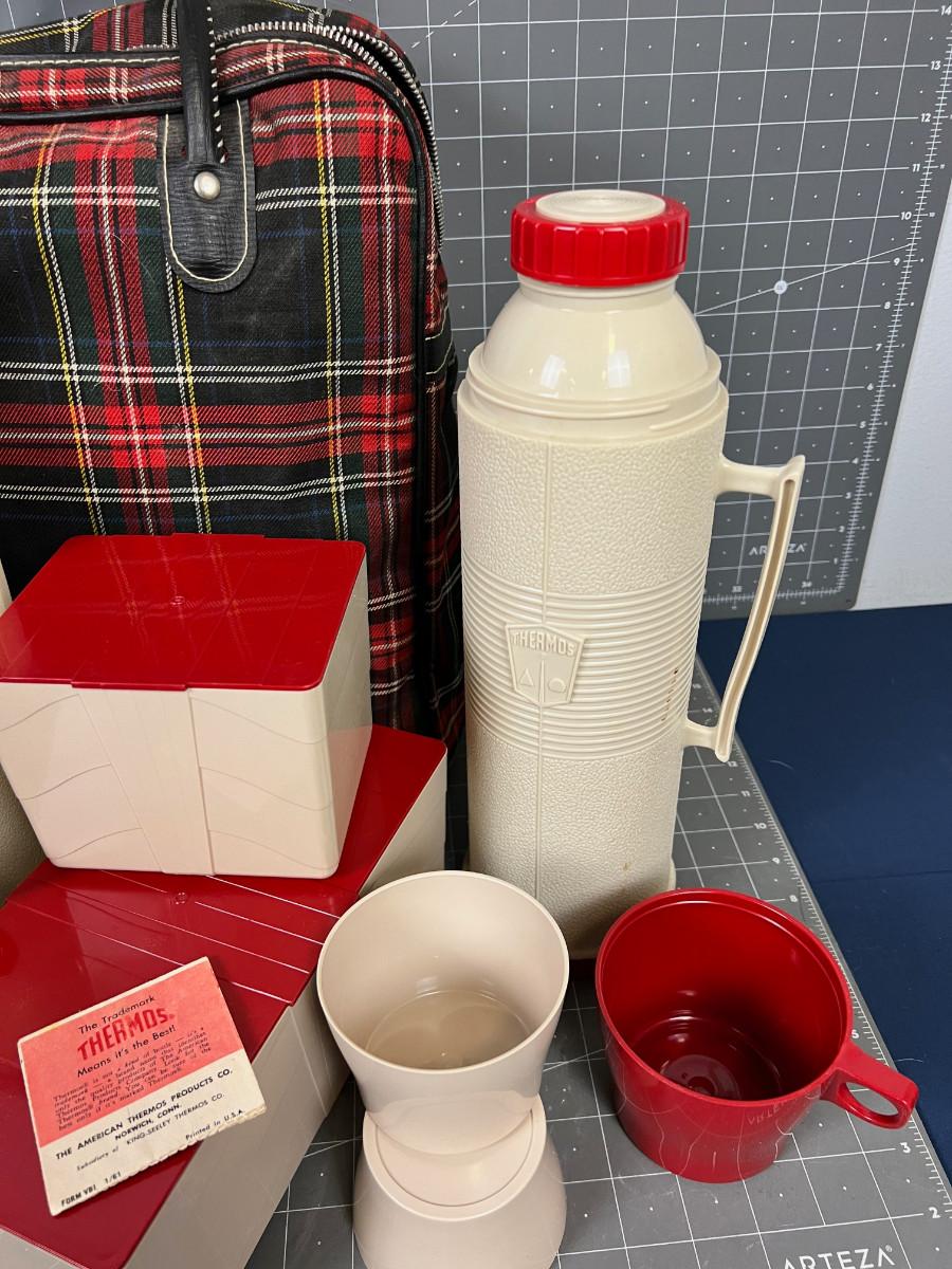 Thermos Picnic Set RED