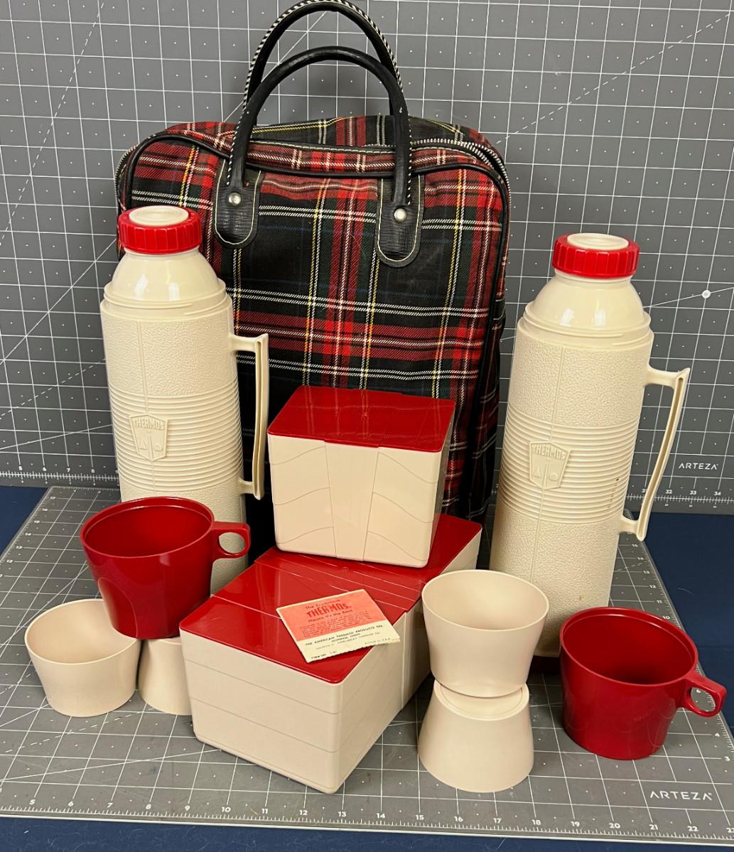 Thermos Picnic Set RED