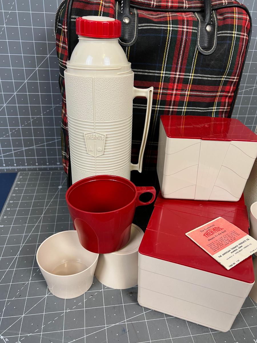 Thermos Picnic Set RED