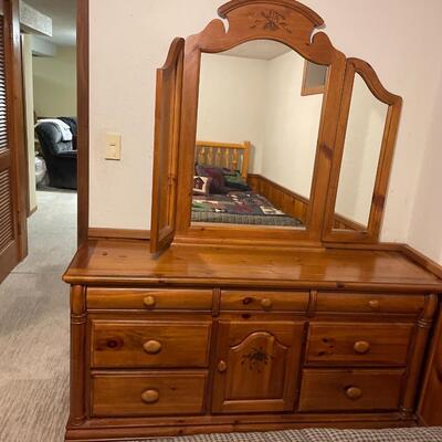 Vaughan dresser with mirror