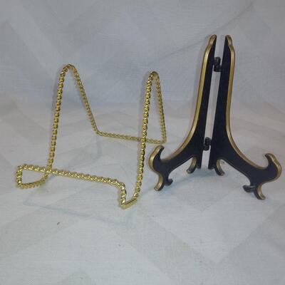 Plate Display Easels