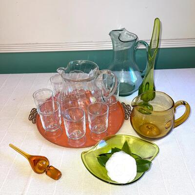 Lot 148 Group Vintage Glassware Pitchers Vase Glasses Blenko Stopper