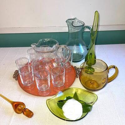 Lot 148 Group Vintage Glassware Pitchers Vase Glasses Blenko Stopper