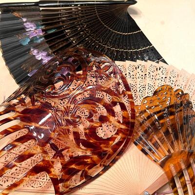 Lot 155 Vintage Celluloid Spanish Style Hair Combs & 2 Folding Hand Fans