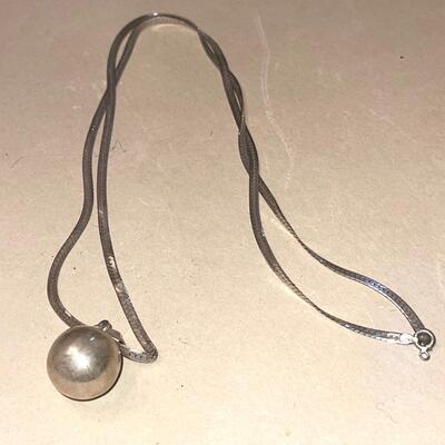 Lot 165 Sterling Silver Necklace & Pendant Serpentine Chain 15" drop