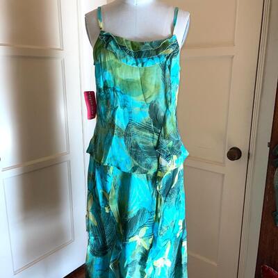 Lot 174 New With Tags 2pc Chiffon Shirt & Skirt Size 10 Opinion by Apriori