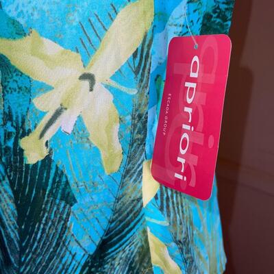 Lot 174 New With Tags 2pc Chiffon Shirt & Skirt Size 10 Opinion by Apriori