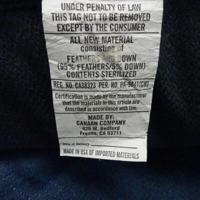 LOT 643.    20" THROW PILLOWS