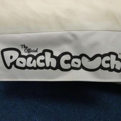 LOT 645. POPCORN MAKER AND POUCH COUCH