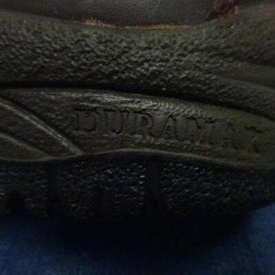 LOT 648. MENS STEEL TOE WORK BOOTS