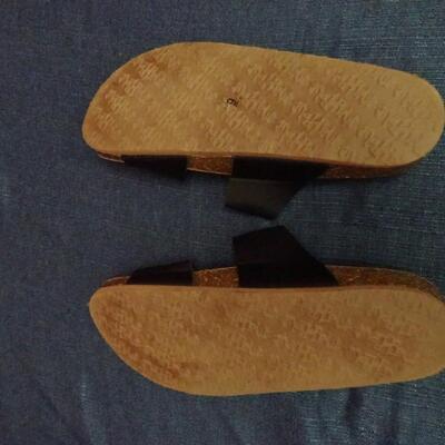 LOT 651. CONVERSE AND SANDALS