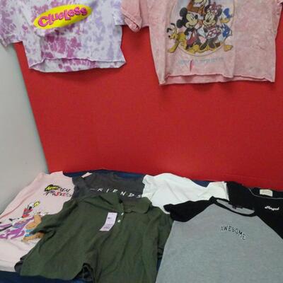 LOT 655.  GIRLS SHIRTS