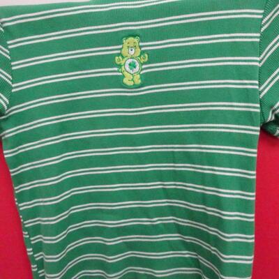 LOT 661. GIRLS CLOTHING