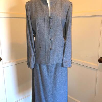 Lot 181 Gray Wool Suit by Manchester Size 12 Front Button Jacket Pencil Skirt Size 12