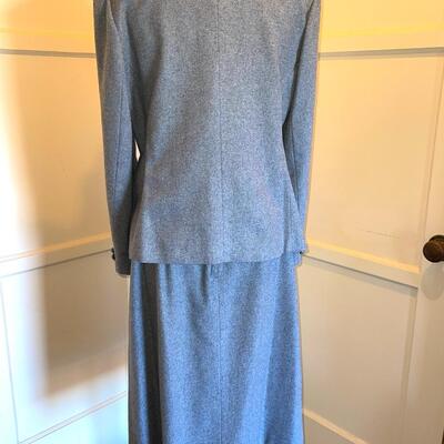 Lot 181 Gray Wool Suit by Manchester Size 12 Front Button Jacket Pencil Skirt Size 12