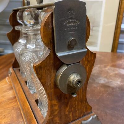 Antque tantalus locking decanter set mahogany crystal  No Key