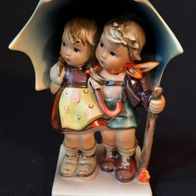 Vintage Hummel Stormy Weather 71 1970s TMK-5 w Original Box!