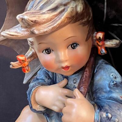 RARE LARGE 8" Umbrella Girl Hummel #152/II B TMK-5 1970s w original box!