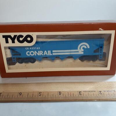 Tyco Conrail train car 6in.