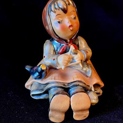 Vintage Hummel Happy Pastime in original box! 3 1/4" #69 TMK-5