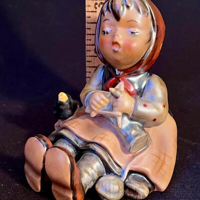 Vintage Hummel Happy Pastime in original box! 3 1/4" #69 TMK-5