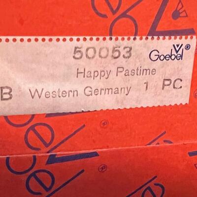 Vintage Hummel Happy Pastime in original box! 3 1/4" #69 TMK-5