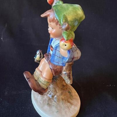 Vintage Hummel #142/I Apple Tree Boy 6" high w original box