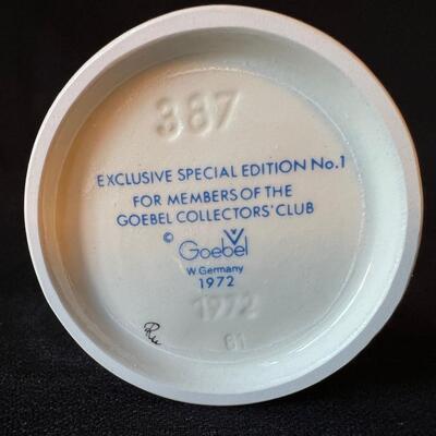 1972 Vintage Hummel Collector's Club exclusive Valentine Girl w original box
