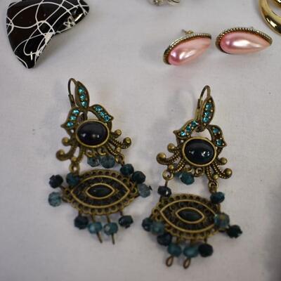 30 pairs Unique Costume Jewelry earrings: various colors/styles