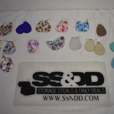 16 Pairs Leather Tear Drop Earrings, various colors: florals & solids
