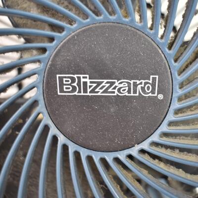 10in Holmes Blizzard 1Touch Oscillating fan w/push buttons, blue/black