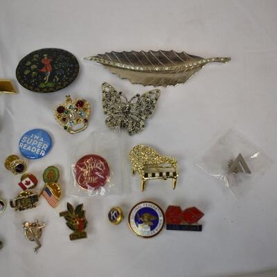 34 pc Pins and Brooches: Flags, Feather, Las Vegas, Flowers, etc