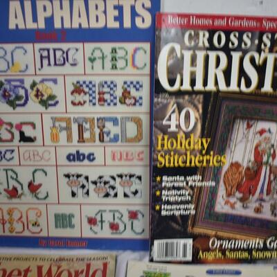 16 Craft Instructions/Patterns Books, Leaflets, Magazines: Crochet World, etc
