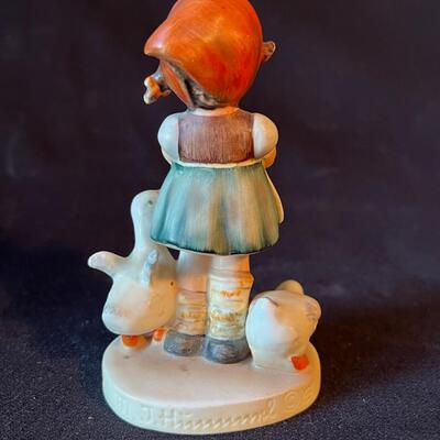 1950s EARLY Vintage Goose Girl Be Patient 4 1/2" #197/2/0 TMK-2