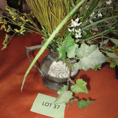 Floral Arrangement & Clock